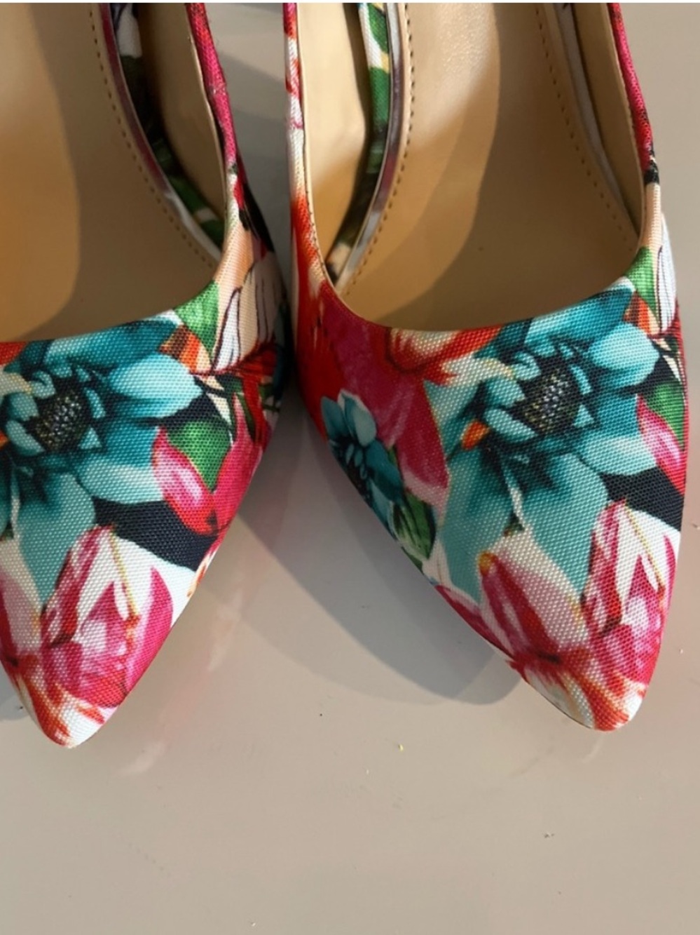 OFFERS! Jessica Simpson Pharris Floral Pointed Toe Pumps Tropical Heels 7.5 - Picture 9 of 12